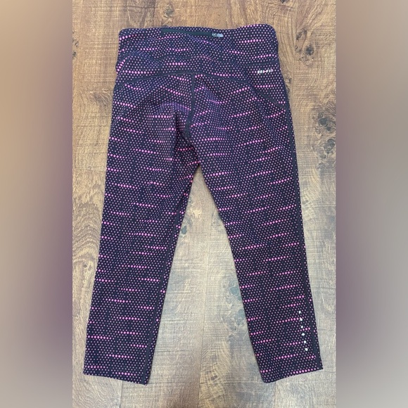 Nike running woman cropped leggings Sz small pockets - Picture 7 of 11